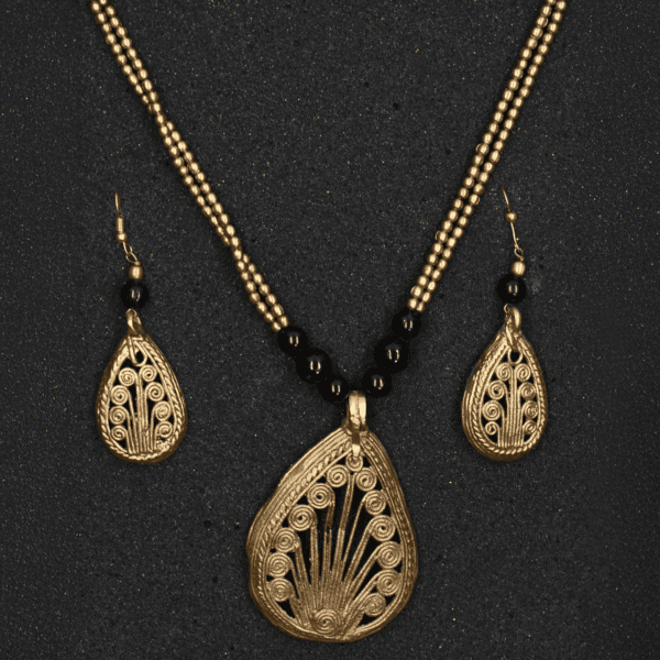 Necklace Pearl Drop Peacock